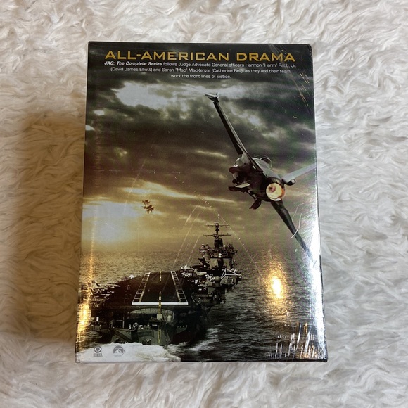 JAG The Complete Series 55 Disc DVD Set - Picture 4 of 7